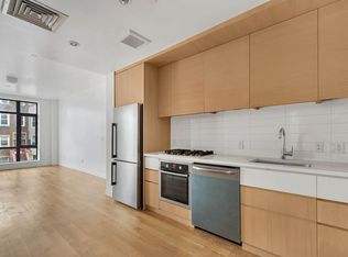 552 Lafayette Ave APT 3C, Brooklyn, NY 11205