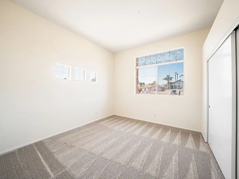 2283 Rock View Gln — Photo 25