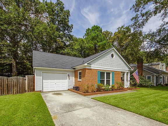 3rd image of 118 Orchard Ct