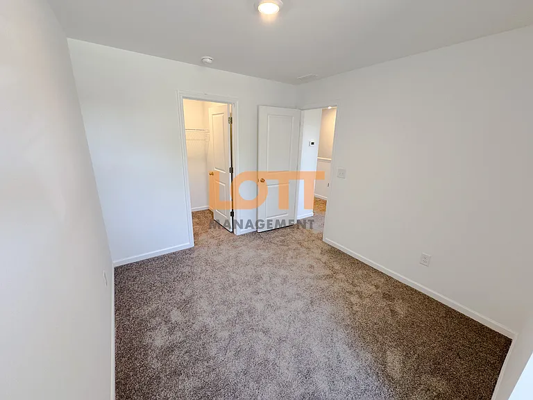 202 Hunthill Rd — Photo 16