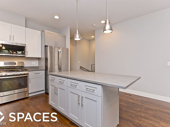 4th image of 2639 W Potomac Ave #Unt1e