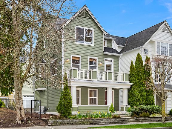 3rd image of 300 Wyatt Way NE