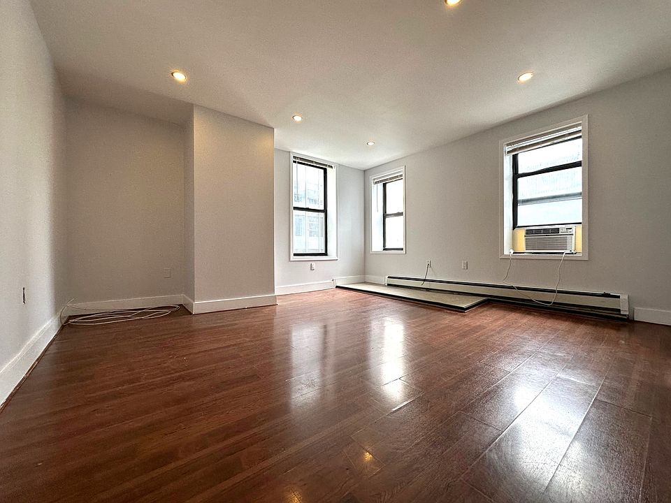 1st image of 835 3rd Ave #4F