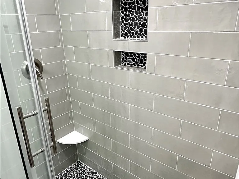 8662 Bayview Dr — Photo 24