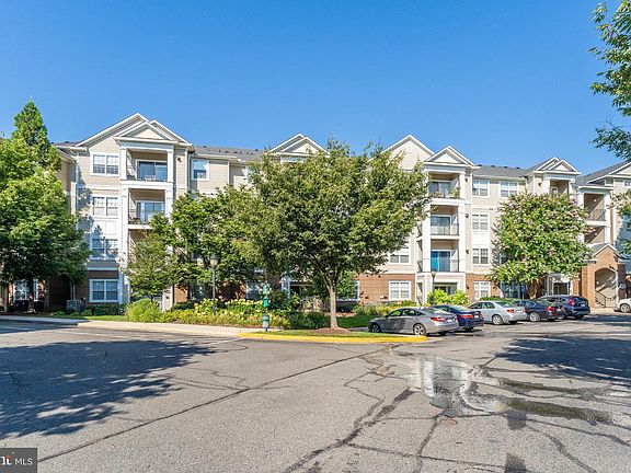 3rd image of 12956 Centre Park Cir APT 307