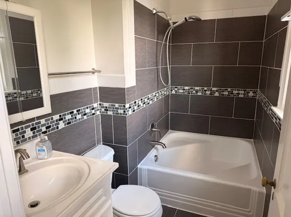 4523 Alton Pl NW, Washington, DC 20016