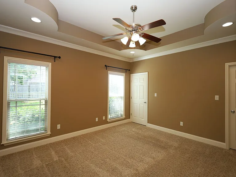 4634 Amelia Cir — Photo 11
