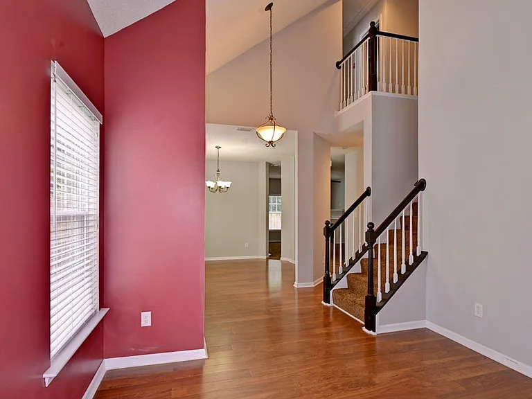 405 Dorothy Dr — Photo 6