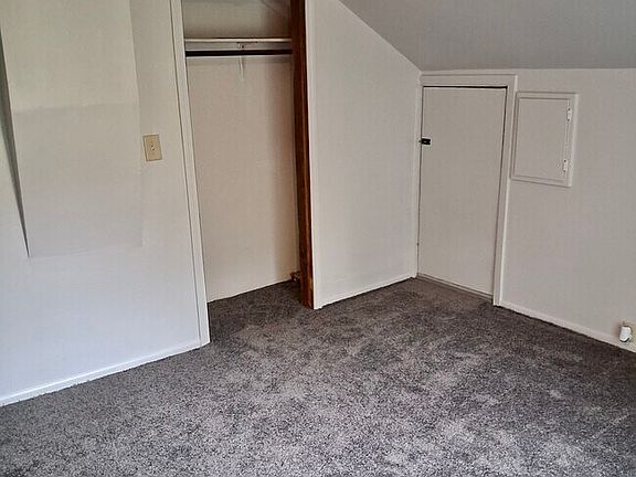 4th image of 804 Ferry St #1-2