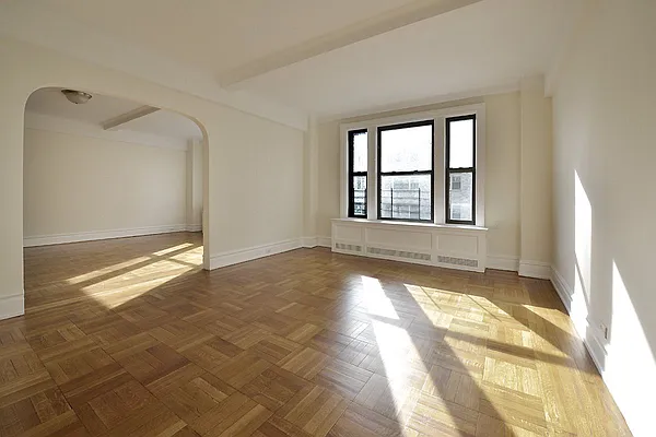 Rented by Balen Real Estate, LLC | media 10