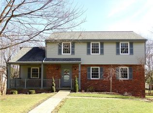 310 Winchester Ct, Cranberry Township, PA 16066