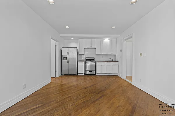 Rented by Signature Property Realty | media 20