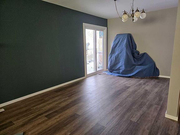 5th image of 101 Simpson St