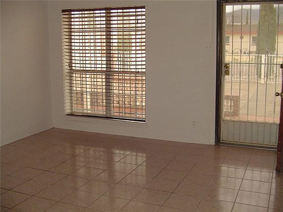 5th image of 8412 Capitan Cir