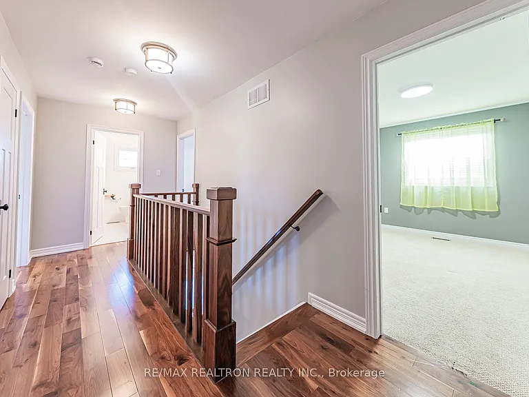 44 Moynahan Cres #MAIN — Photo 34