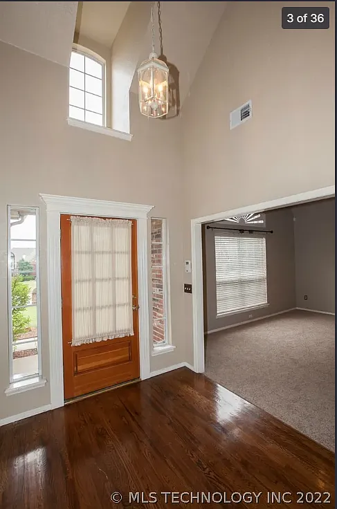 3 bed, 3.5 bath, 3430 sqft, $3,300 — Photo 1