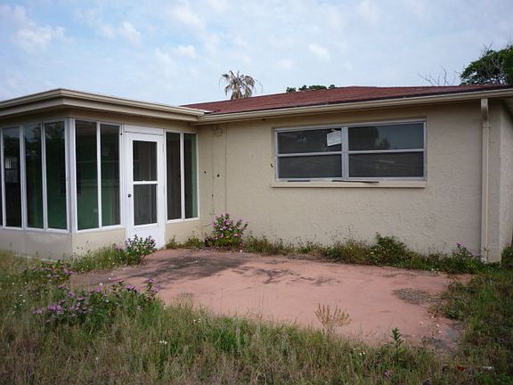 5th image of 7302 Westwind Dr