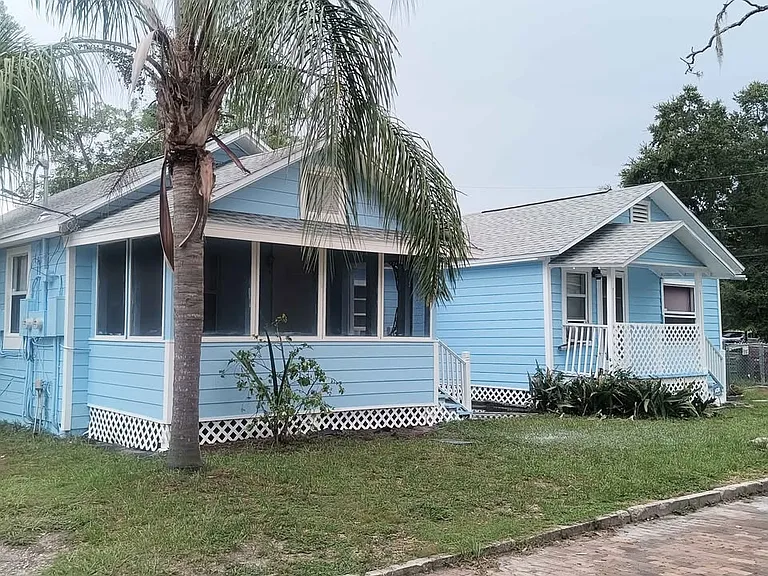 722 Palmway St — Photo 16