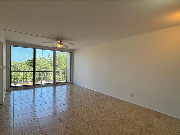 4th image of 4501 NE 21st Ave #10