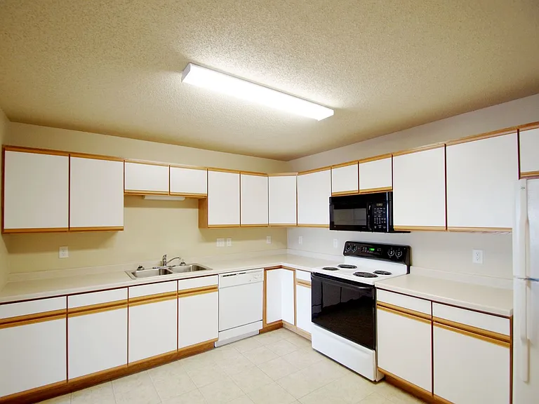 The Boulder Apartments — Photo 33