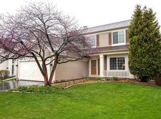 532 Rose Ln, Bartlett, IL