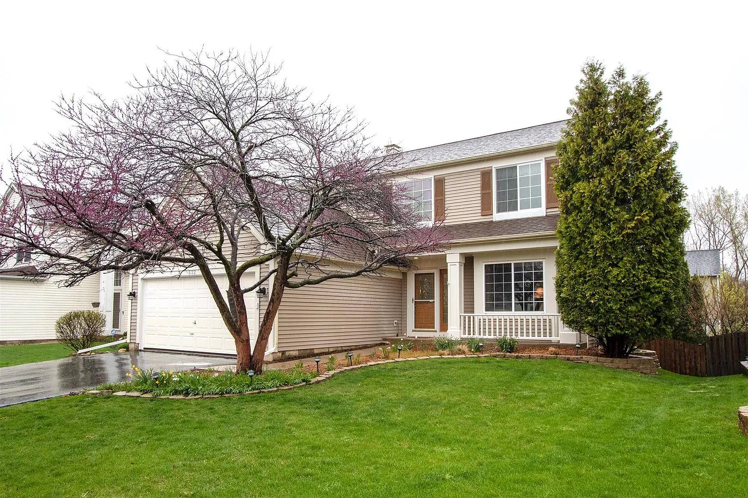 532 Rose Ln photo 1