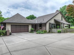 12778 Overbrook Rd, Leawood, KS 66209