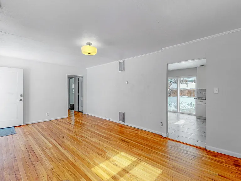 1770 Willow St — Photo 10