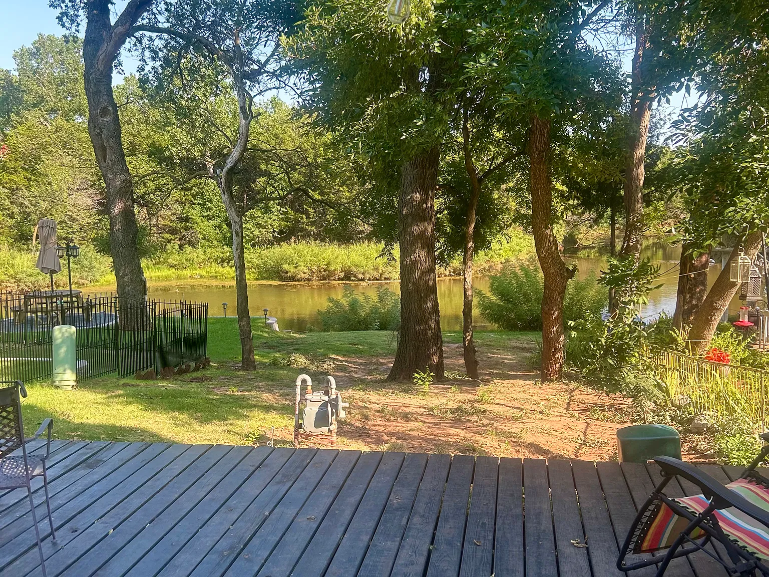 4722 Hemlock Cir — Photo 2