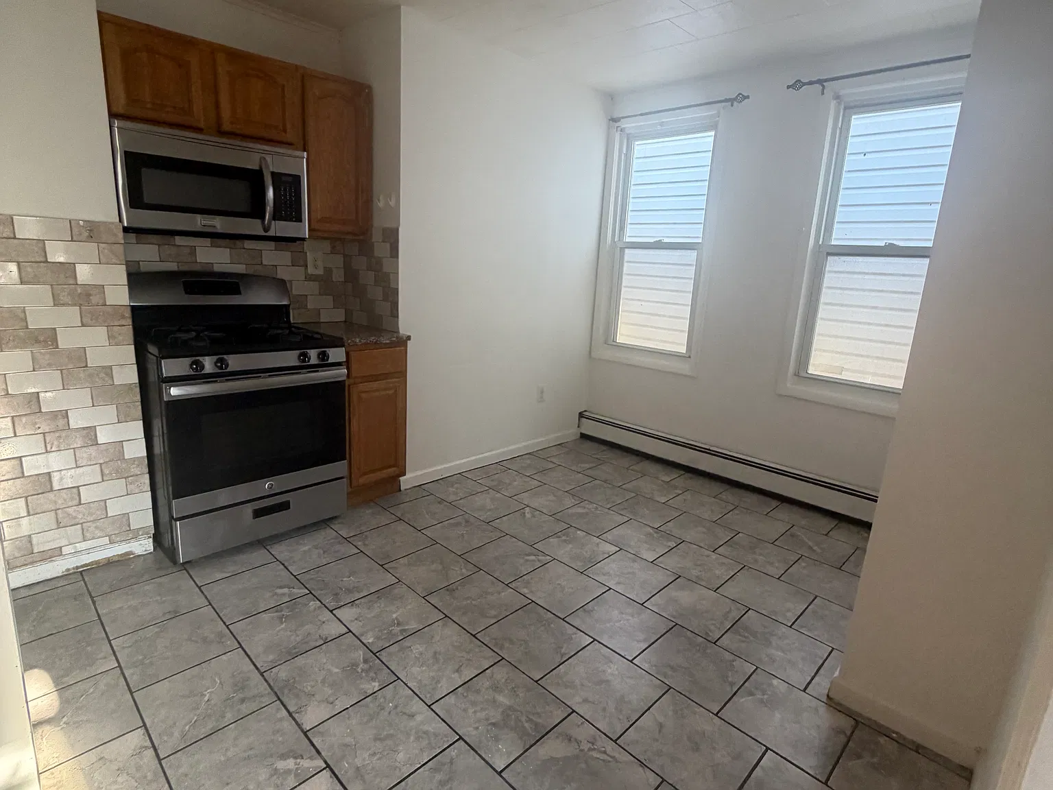 2 bed, $1,700 — Photo 3