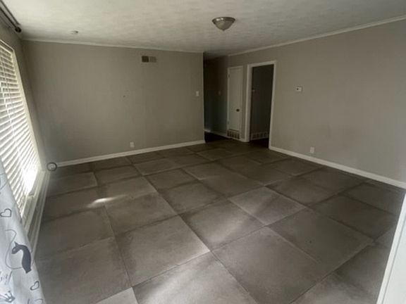 2nd image of 1755 Lanier Ln