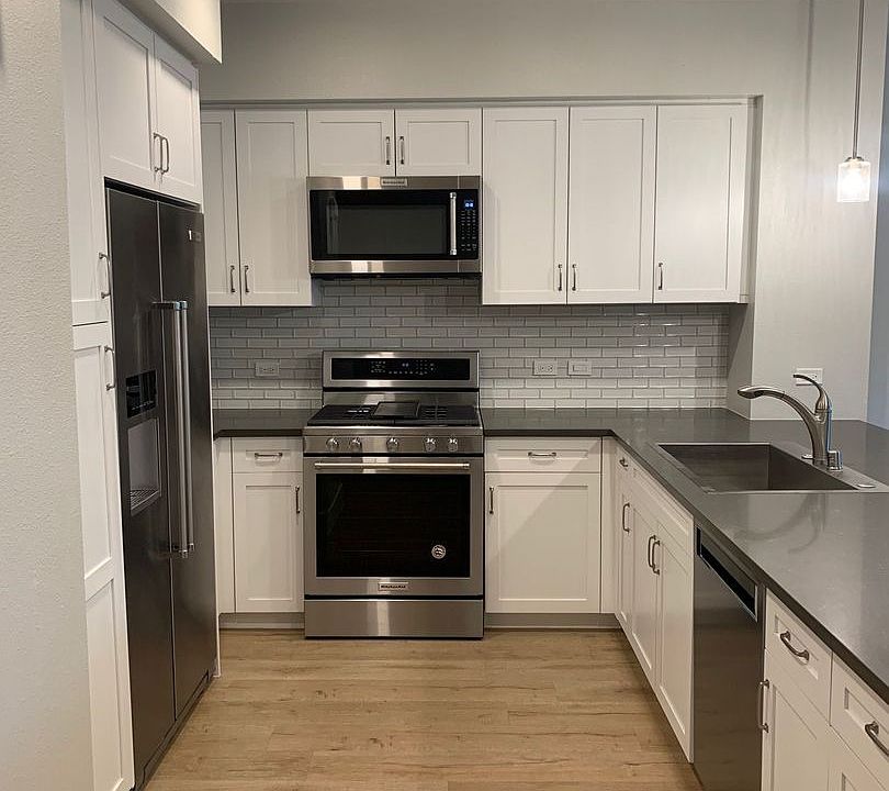 1st image of 19 9th Ave Unit 414