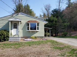 85 Raymur Dr, Russell, MA 01071