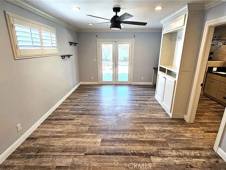 1124 W Woodcrest Ave — Photo 23