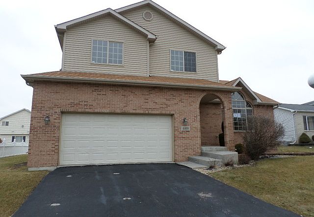 1st image of 689 Madisen Ln