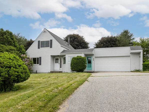 25 Cherry Vale Circle, Auburn, ME 04210