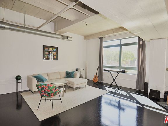 2nd image of 849 S Broadway #M9