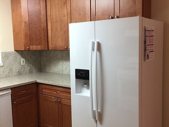 4th image of 155 N Murphy Ave
