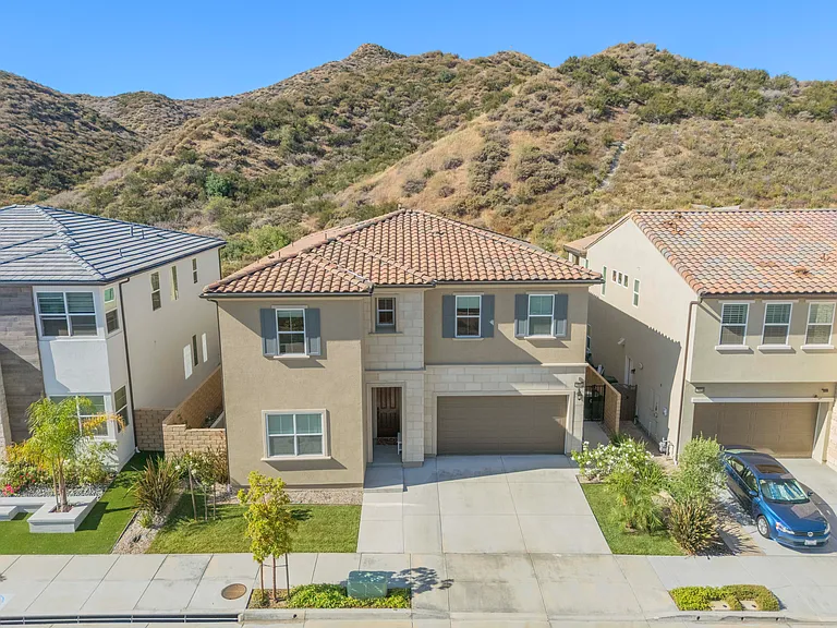 19212 Blackthorn Dr — Photo 68