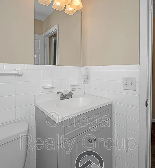 1265 Adell St — Photo 33