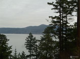 7498 Holiday Blvd, Anacortes, WA