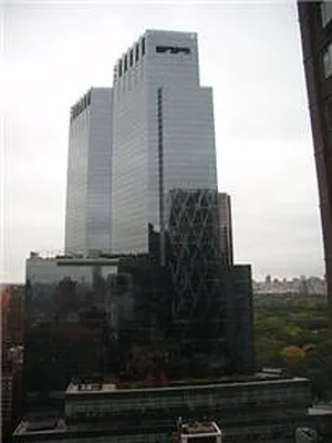 Rented by R New York | media 9