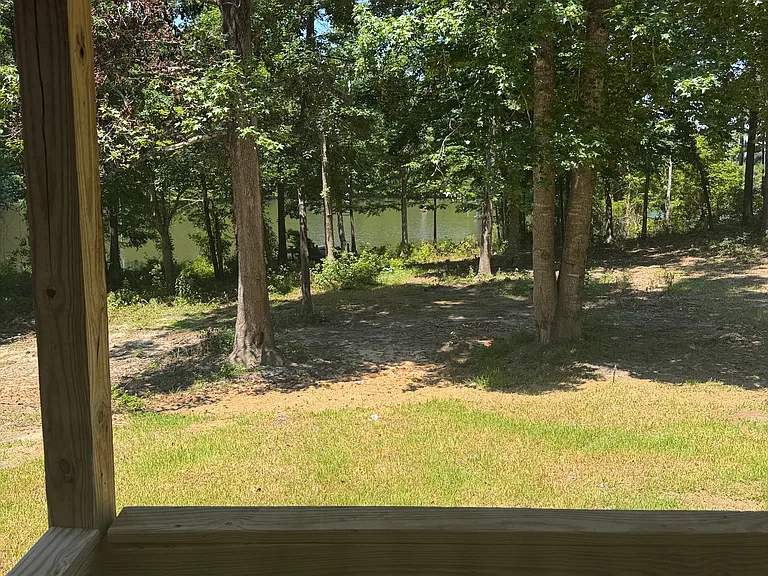 83 Caroline Dr — Photo 10