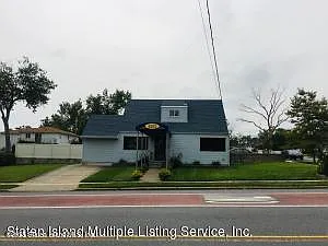 4262 Richmond Ave photo 1