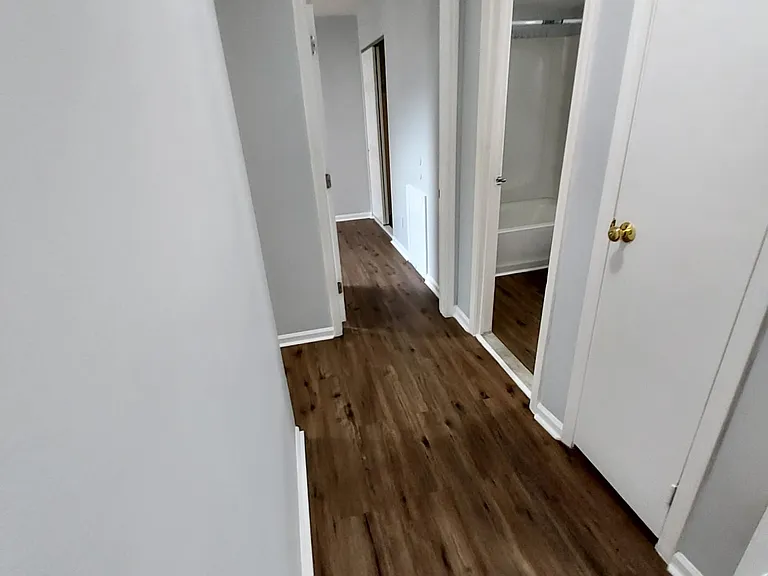 12 Heywood Ln — Photo 13