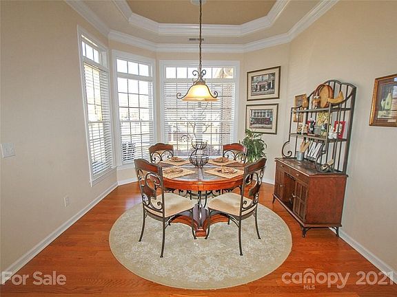 4th image of 11208 Baltusrol Dr