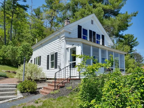 120 High St, Upton, MA 01568
