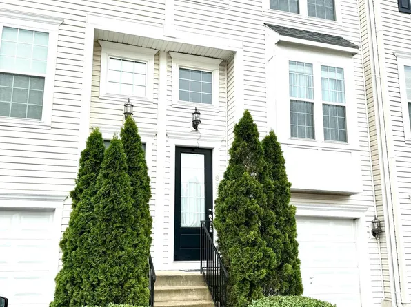 8365 Scotland Loop, Manassas, VA 20109