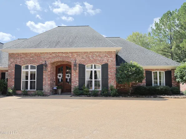 68 Southbrook Ln NE, Brookhaven, MS 39601