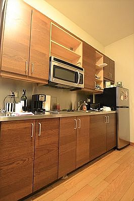 5th image of 138 E 31st St APT 22